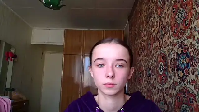 Emilia Light online show from 10-25-25, 08:22