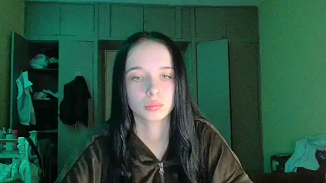 Emilia Light online show from 03-08-26, 04:11