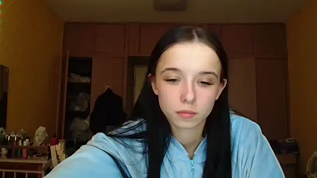 Emilia Light online show from 04-28-26, 12:32