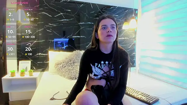 ZOE LE online show from 10-29-25, 11:34