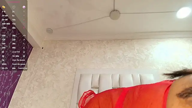 Layla lell online show from 03-10-26, 12:54