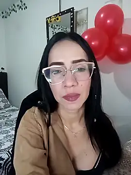 YaraDuartee online show from 02-20-26, 01:13