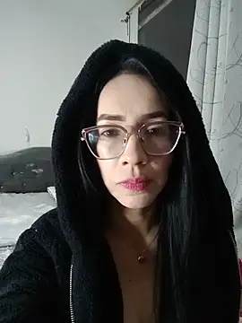 YaraDuartee online show from 07-10-26, 12:04