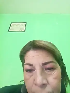 Snapshot of VANESSA__01 chatting on 10-22-25, 12:38 VANESSA 01 online show from 10-22-25, 12:38