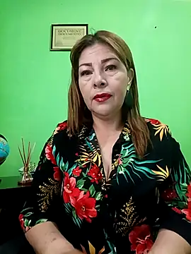 Snapshot of VANESSA__01 chatting on 11-06-25, 02:07 VANESSA 01 online show from 11-06-25, 02:07