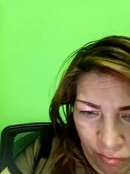 Snapshot of VANESSA__01 chatting on 11-15-25, 12:19 VANESSA 01 online show from 11-15-25, 12:19