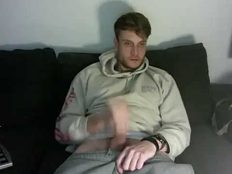 Snapshot of bangzrr3 chatting on 09-25-25, 05:16 bangzrr3 online show from 09-25-25, 05:16