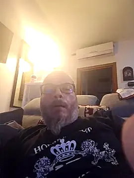 Snapshot of ilmilanese76 chatting on 09-25-25, 05:16 ilmilanese76 online show from 09-25-25, 05:16