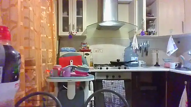 QueenMomyS online show from 10-18-25, 07:47