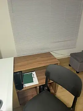 Capricho 01 online show from 04-14-26, 06:14