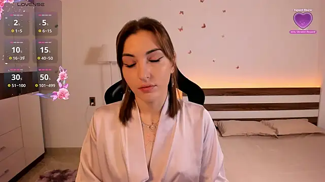 Snapshot of AmyVilvet_ chatting on 10-21-25, 09:26 AmyVilvet online show from 10-21-25, 09:26