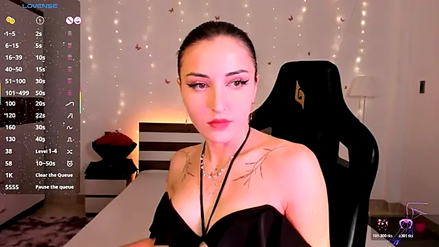 Snapshot of AmyVilvet_ chatting on 11-09-25, 09:02 AmyVilvet online show from 11-09-25, 09:02