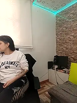 Yin yang hot online show from 11-26-25, 04:19