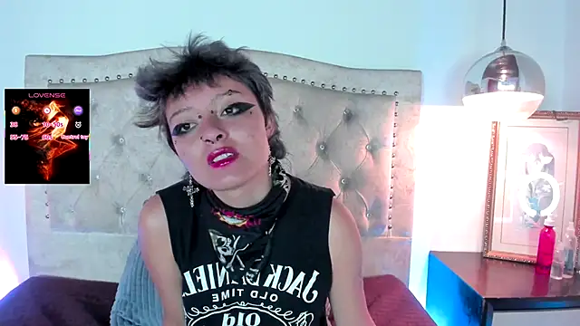 Snapshot of Baby_Punk1 chatting on 12-15-25, 11:58 Baby Punk1 online show from 12-15-25, 11:58