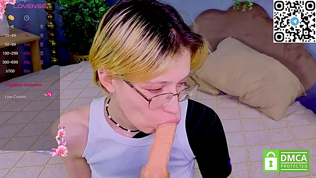 Sharlikiss online show from 04-17-26, 03:37