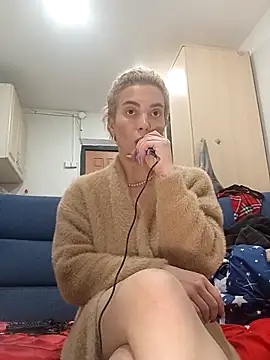 Snapshot of Conny_Shellie chatting on 11-24-25, 04:18 Conny Shellie online show from 11-24-25, 04:18