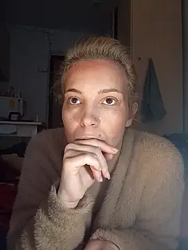 Snapshot of Conny_Shellie chatting on 11-27-25, 09:33 Conny Shellie online show from 11-27-25, 09:33