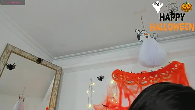 sofi laane online show from 10-30-25, 12:06