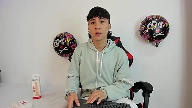 XaanderGrey online show from 10-12-25, 07:46