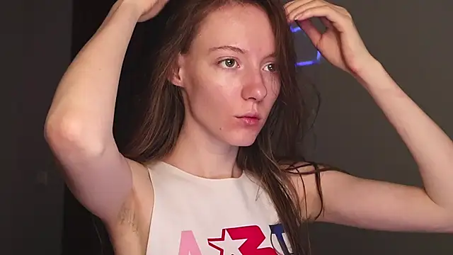 Snapshot of Why_me_stella chatting on 11-02-25, 08:22 Why me stella online show from 11-02-25, 08:22