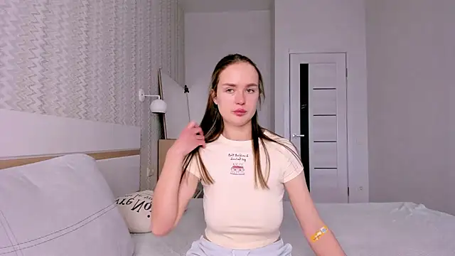 LilMary  online show from 02-09-26, 08:18