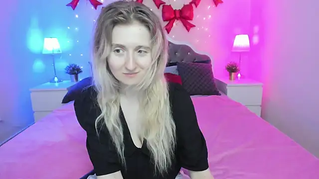 CamillaDreamer online show from 04-25-26, 01:41