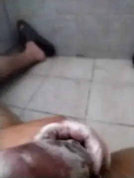 A reyes1122 online show from 10-31-25, 04:13