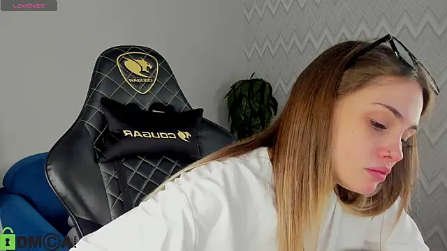 KarinaBroks online show from 11-04-25, 08:30