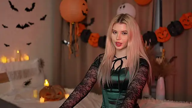 AshleyNikoo online show from 10-29-25, 03:58