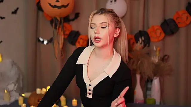 AshleyNikoo online show from 10-30-25, 03:35