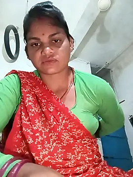 Snapshot of SHMA-77 chatting on 09-28-25, 03:39 SHMA-77 online show from 09-28-25, 03:39