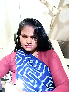 Snapshot of SHMA-77 chatting on 10-01-25, 08:20 SHMA-77 online show from 10-01-25, 08:20