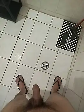 Snapshot of Wess1987 chatting on 11-17-25, 03:23 Wess1987 online show from 11-17-25, 03:23