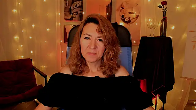 DonnaSmitth online show from 11-29-25, 10:07