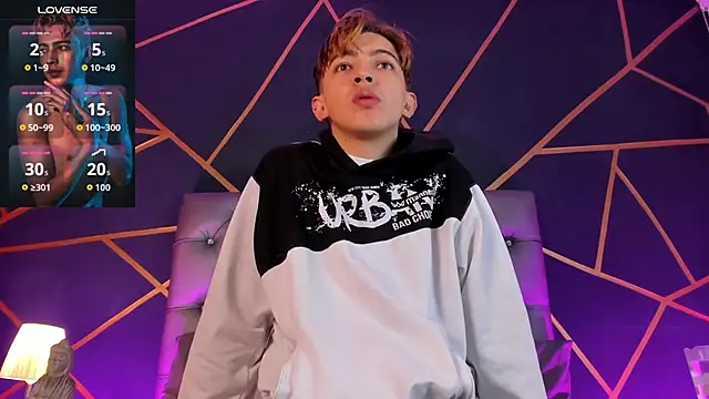 Lian Miller1  online show from 04-23-26, 12:29