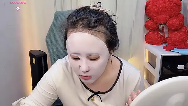 NEWONETO online show from 11-24-25, 01:55