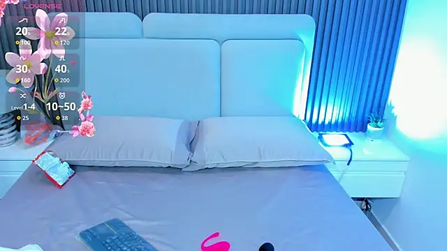 liz  cute online show from 11-22-25, 11:53