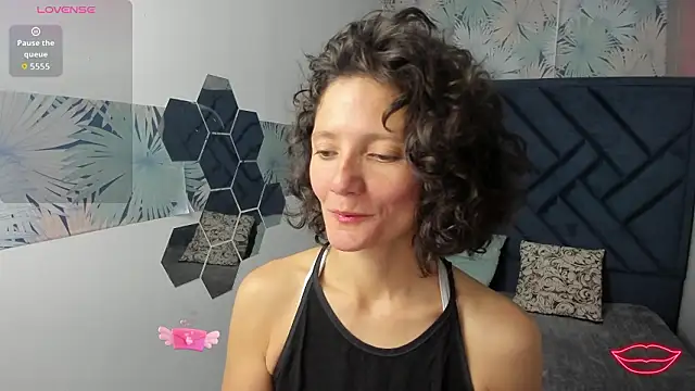 Valery More   online show from 02-09-26, 01:04