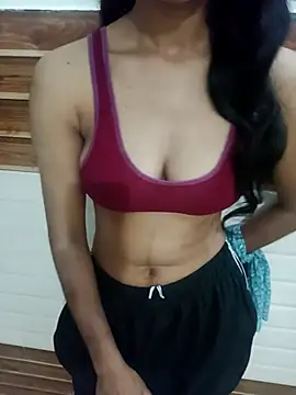 Snapshot of Meenu_rani6 chatting on 11-15-25, 04:32 Meenu rani6 online show from 11-15-25, 04:32