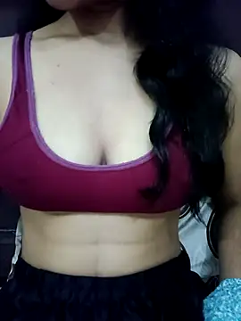 Snapshot of Meenu_rani6 chatting on 12-14-25, 04:56 Meenu rani6 online show from 12-14-25, 04:56