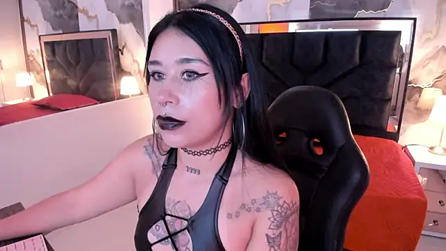 Snapshot of SusanVilla chatting on 05-02-26, 08:03 SusanVilla online show from 05-02-26, 08:03