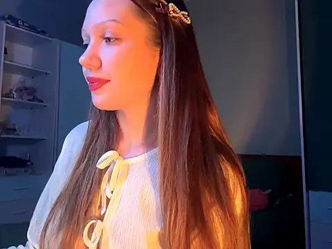 EmiIyKitty online show from 10-12-25, 07:57