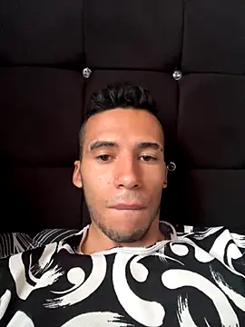 Snapshot of wiland_hot23 chatting on 10-15-25, 04:07 wiland hot23 online show from 10-15-25, 04:07