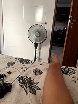 Snapshot of MCLZK chatting on 11-03-25, 05:36 MCLZK online show from 11-03-25, 05:36