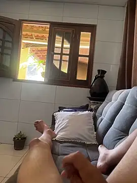 Snapshot of MCLZK chatting on 11-24-25, 06:07 MCLZK online show from 11-24-25, 06:07