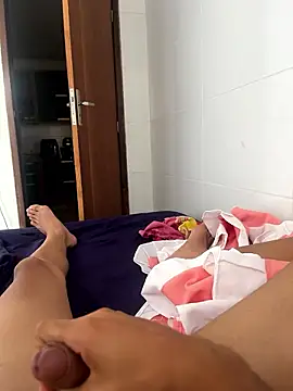 Snapshot of MCLZK chatting on 01-14-26, 06:13 MCLZK online show from 01-14-26, 06:13