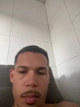 Snapshot of MCLZK chatting on 02-09-26, 07:51 MCLZK online show from 02-09-26, 07:51