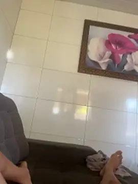 Snapshot of MCLZK chatting on 03-12-26, 06:47 MCLZK online show from 03-12-26, 06:47