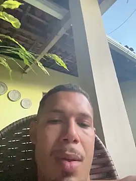 Snapshot of MCLZK chatting on 04-06-26, 08:32 MCLZK online show from 04-06-26, 08:32