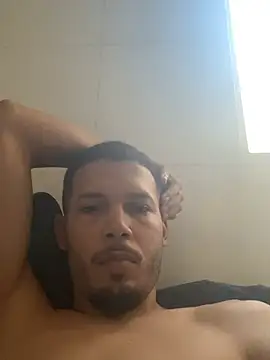 Snapshot of MCLZK chatting on 04-10-26, 06:56 MCLZK online show from 04-10-26, 06:56